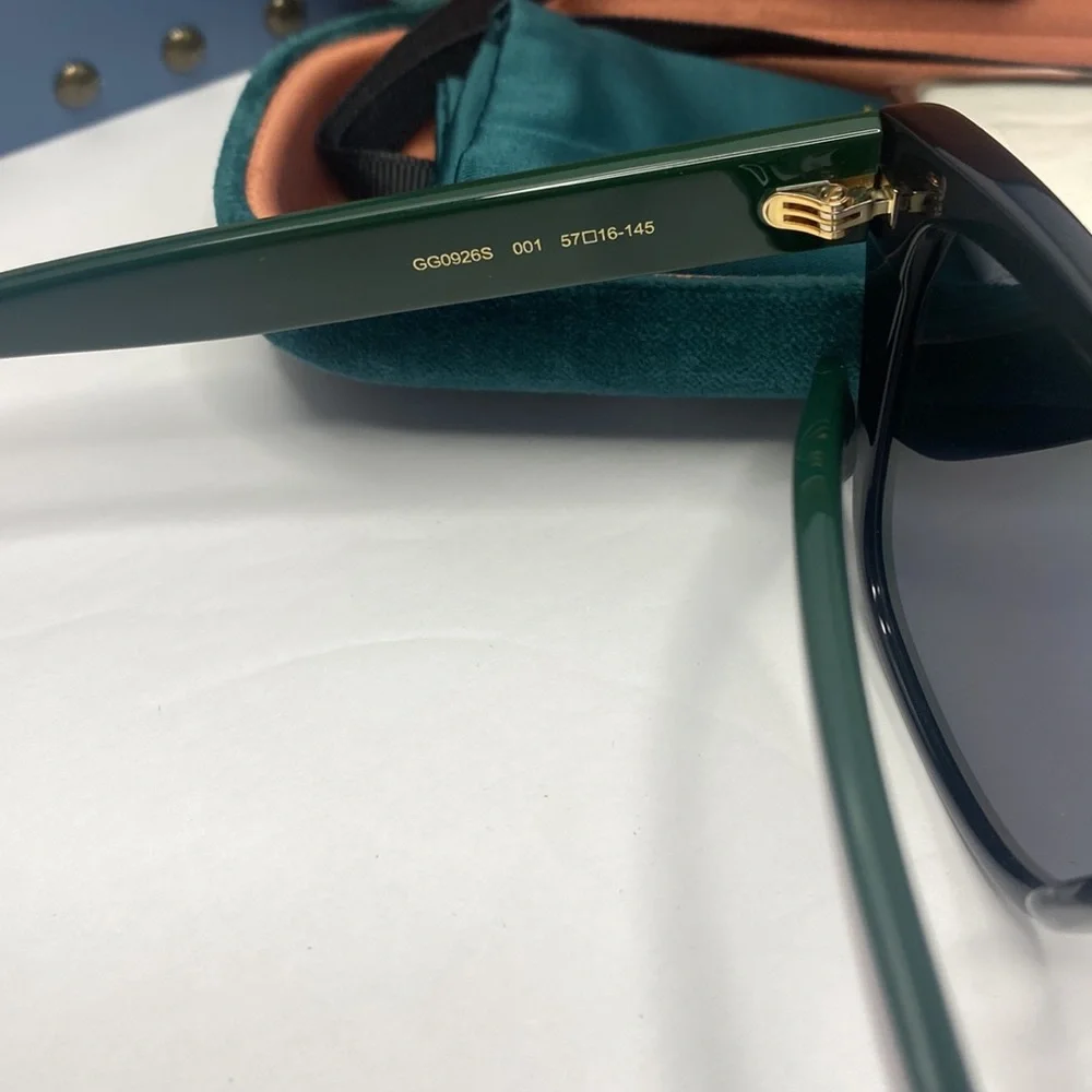 Auth - New - Gucci Sunglasses Unisex GG0926S 001 Black-Green/Grey 57-16-145mm